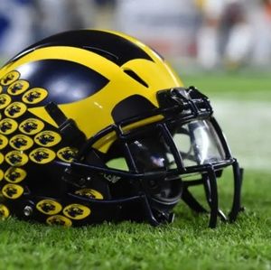 Meet your Posher, Clinton